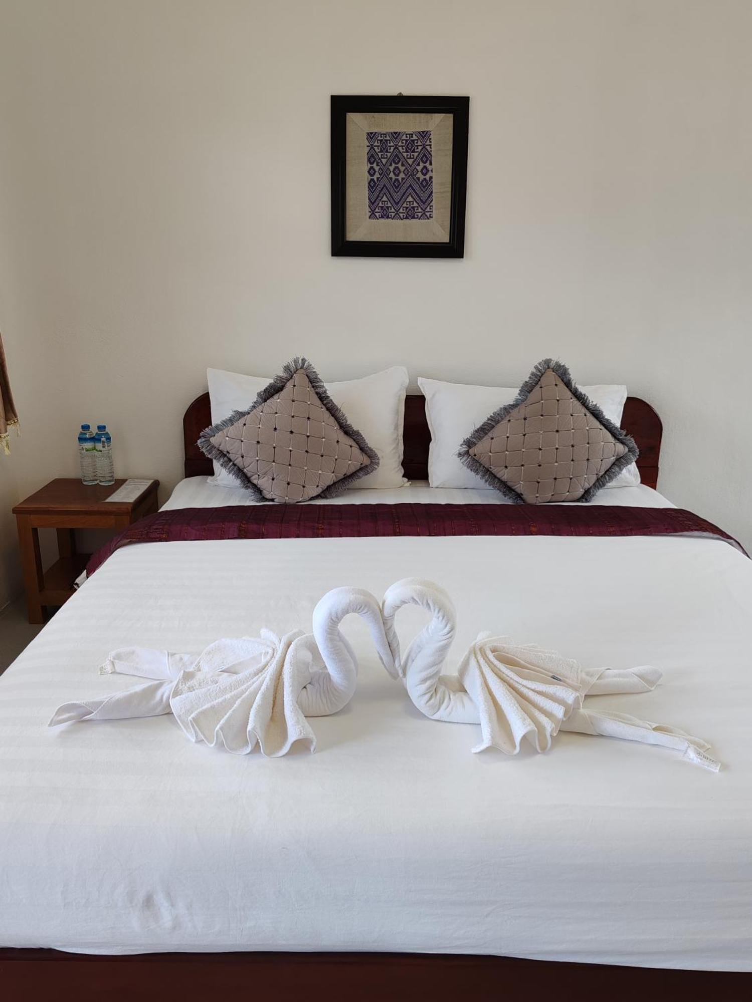 Sanhak Guesthouse 1 Ban Nahin-Nai Luaran gambar