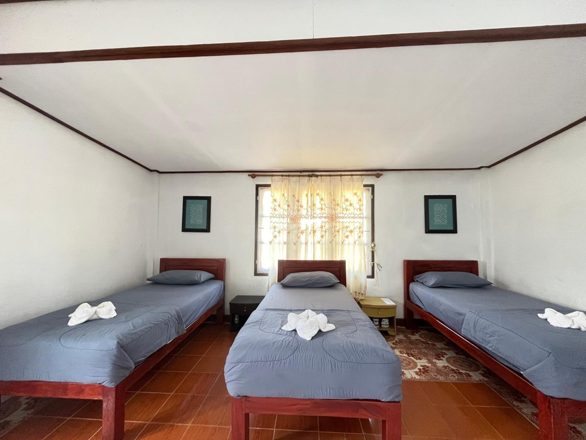 Sanhak Guesthouse 1 Ban Nahin-Nai Luaran gambar