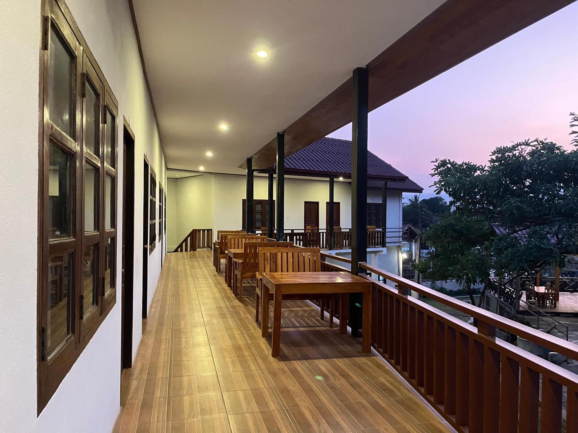 Sanhak Guesthouse 1 Ban Nahin-Nai Luaran gambar